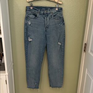Old Navy Curvy Distressed Sky-Hi Straight Extra High-Rise Jeans